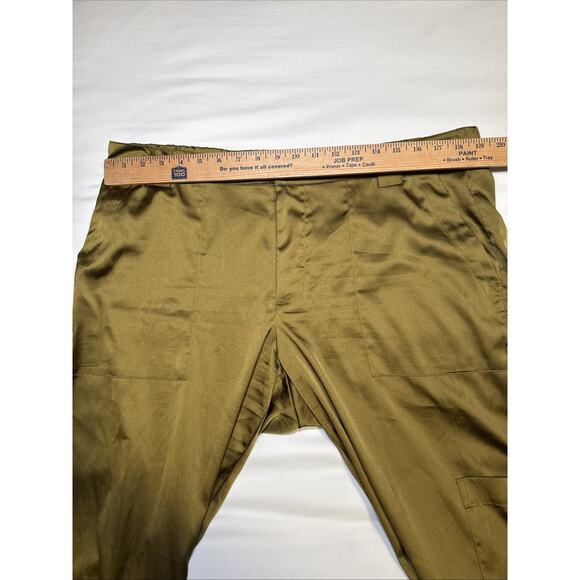 Old Navy Womens Satin Cargo Pocket Pants Joggers Olive Green Stretch Sz XL EUC - Picture 7 of 15